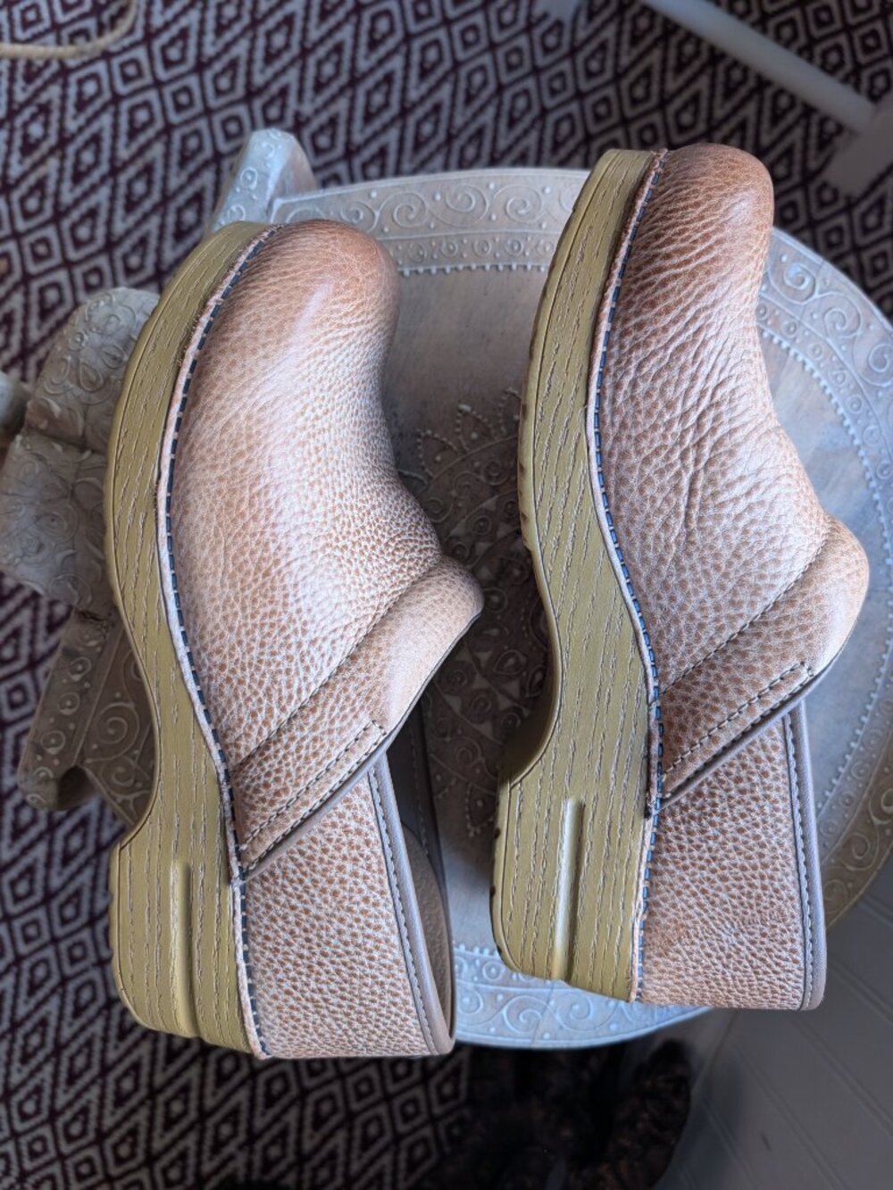 Like new Dansko clogs Wide - Picture 4 of 6